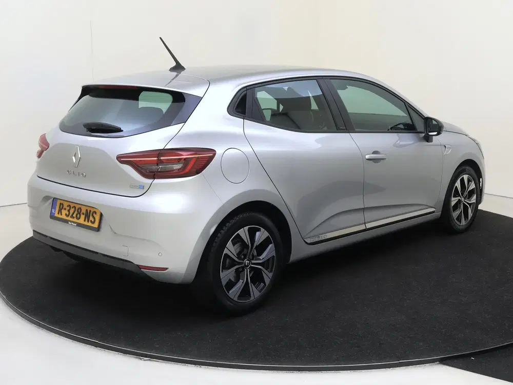Renault Clio 1.6 E-Tech Hybrid 140 Limited uit 2021, foto 4