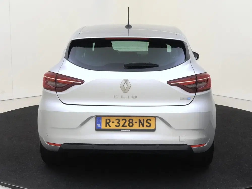 Renault Clio 1.6 E-Tech Hybrid 140 Limited uit 2021, foto 7
