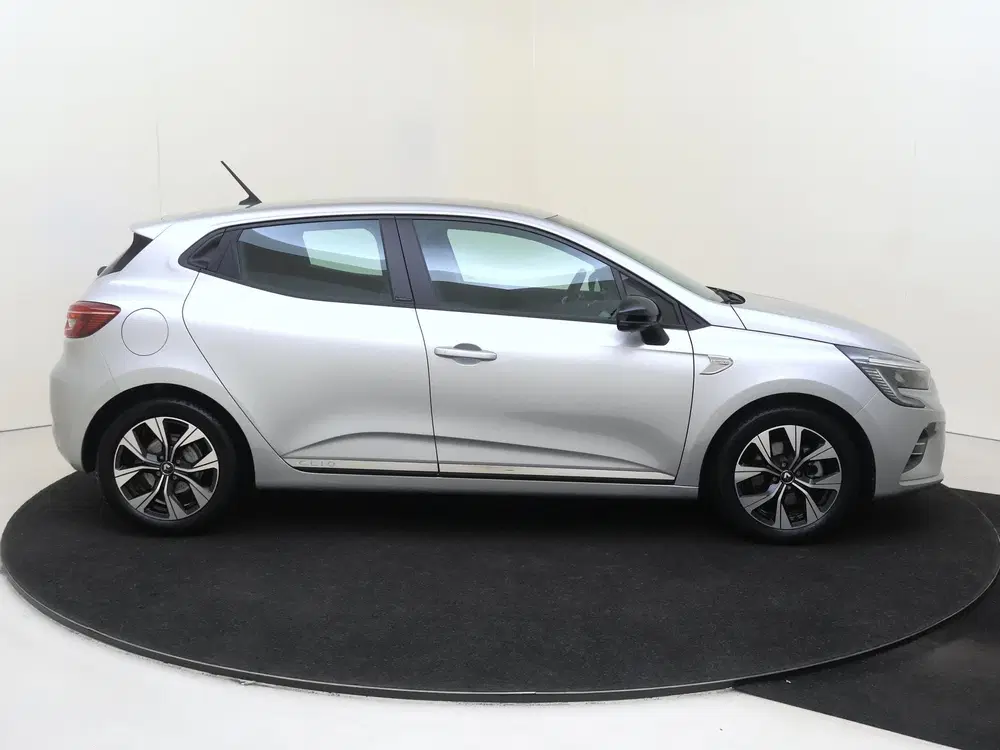 Renault Clio 1.6 E-Tech Hybrid 140 Limited uit 2021, foto 9