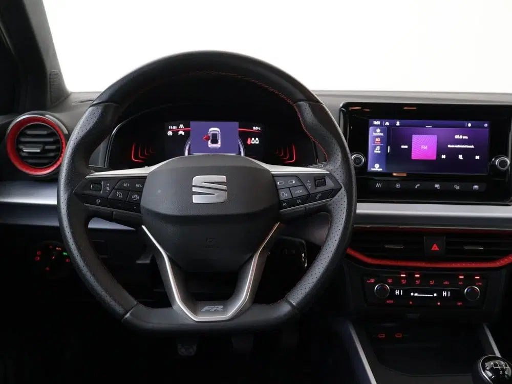SEAT Arona FR Business uit 2024, foto 14