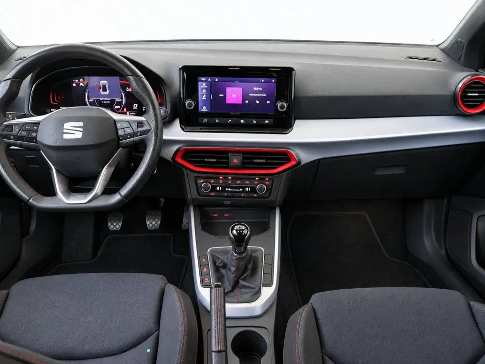 SEAT Arona FR Business uit 2024, foto 6