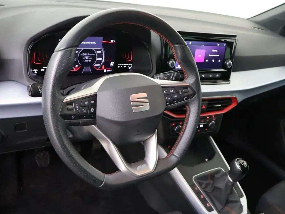 SEAT Arona FR Business uit 2024, foto 7