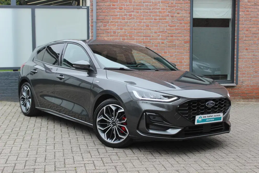 Ford Focus 1.0 EcoBoost Hybrid ST Line X Winter Pack uit 2023