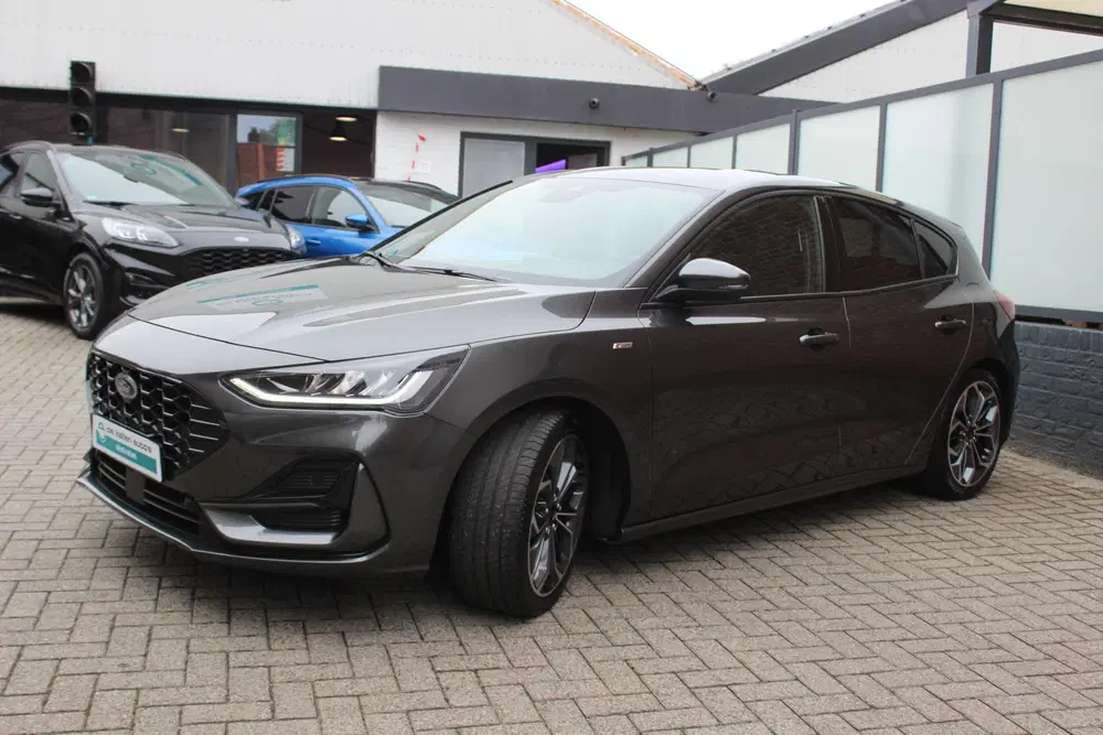 Ford Focus 1.0 EcoBoost Hybrid ST Line X Winter Pack uit 2023, foto 3