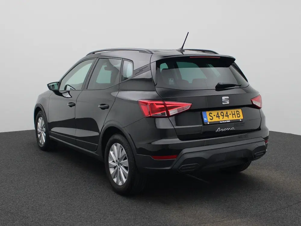 SEAT Arona 1.0 TSI Style Business Connect uit 2023, foto 2