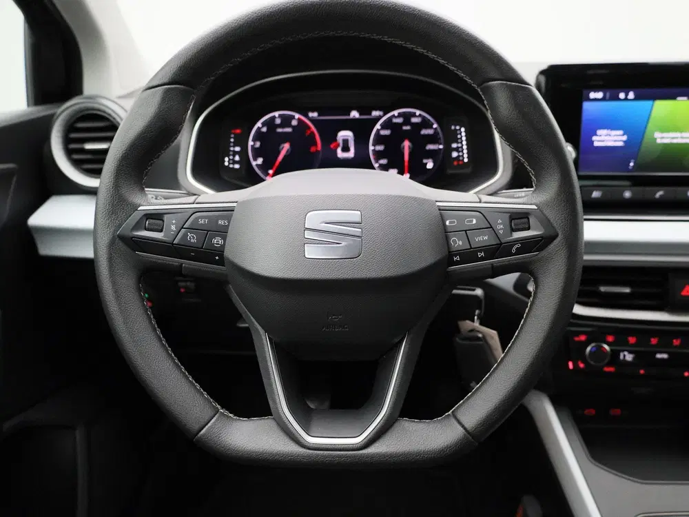 SEAT Arona 1.0 TSI Style Business Connect uit 2023, foto 7