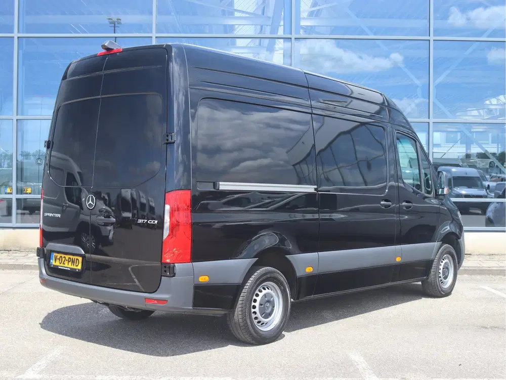 Mercedes-Benz Sprinter 317 CDI L2H2 Pro uit 2024, foto 2