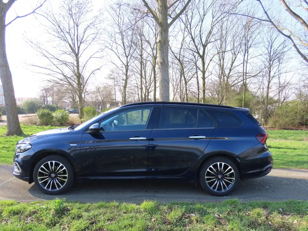 Fiat Tipo 1.0 Life uit 2021, foto 2
