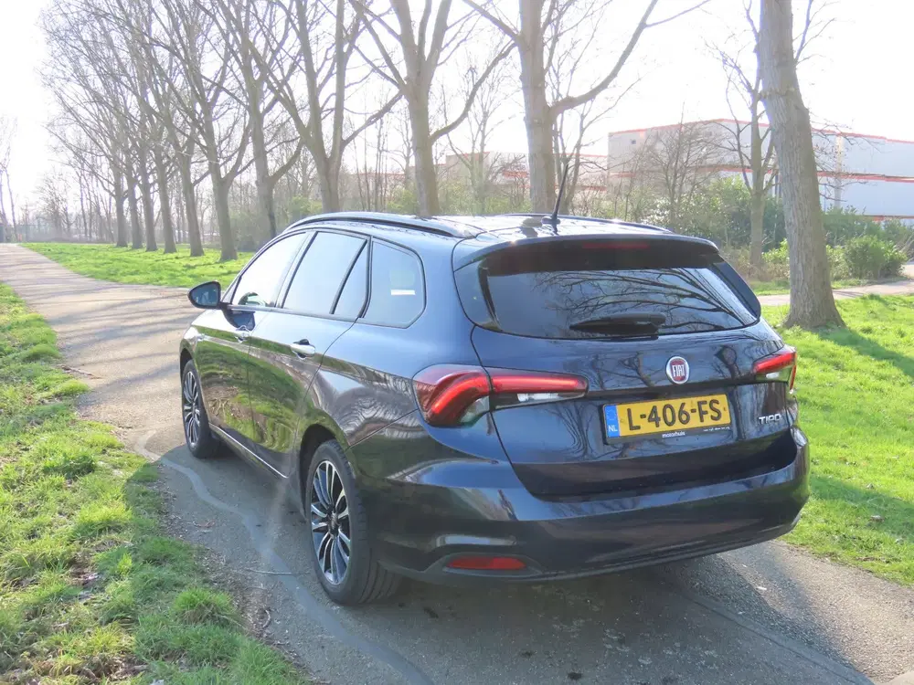 Fiat Tipo 1.0 Life uit 2021, foto 3