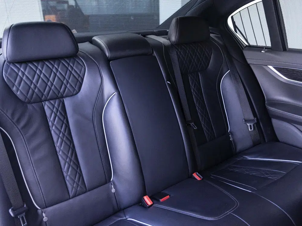 BMW 7-serie Sedan 745e SoH 97% uit 2020, foto 10