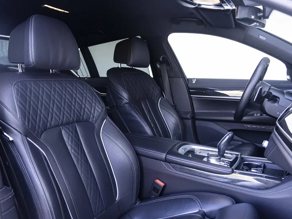 BMW 7-serie Sedan 745e SoH 97% uit 2020, foto 4