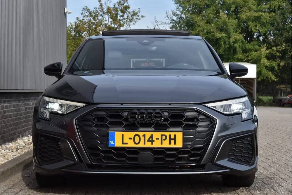 Audi A3 45 TFSI e S edition Competition NL-auto uit 2021, foto 13
