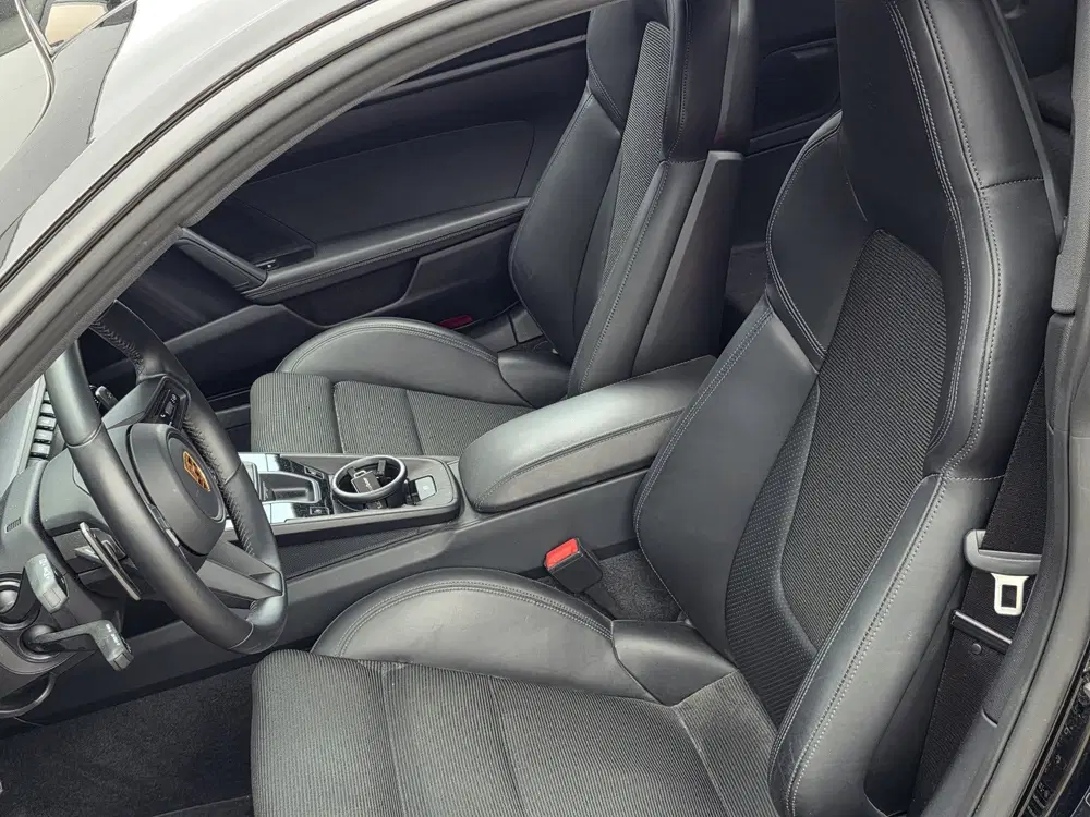 Porsche 911 4.0 GT3 Touring (bj 2022 uit 2022, foto 2