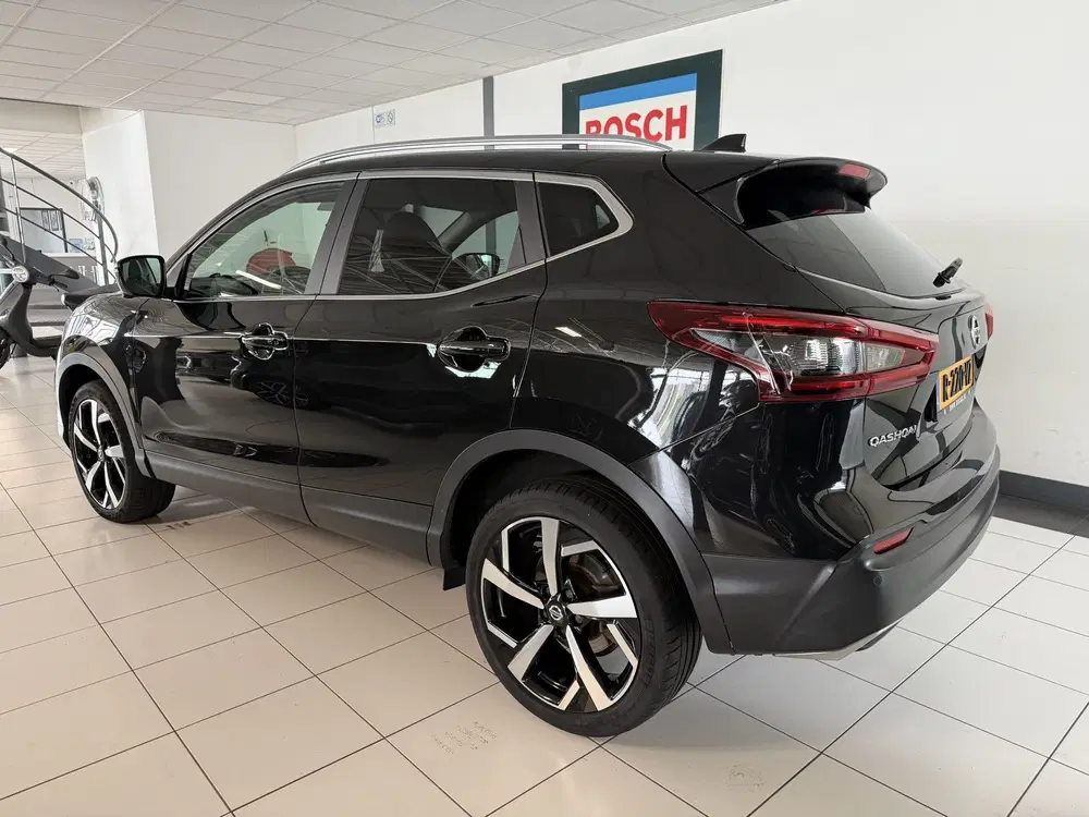 Nissan Qashqai 1.3 DIG-T Premium Edition Leer uit 2021, foto 3