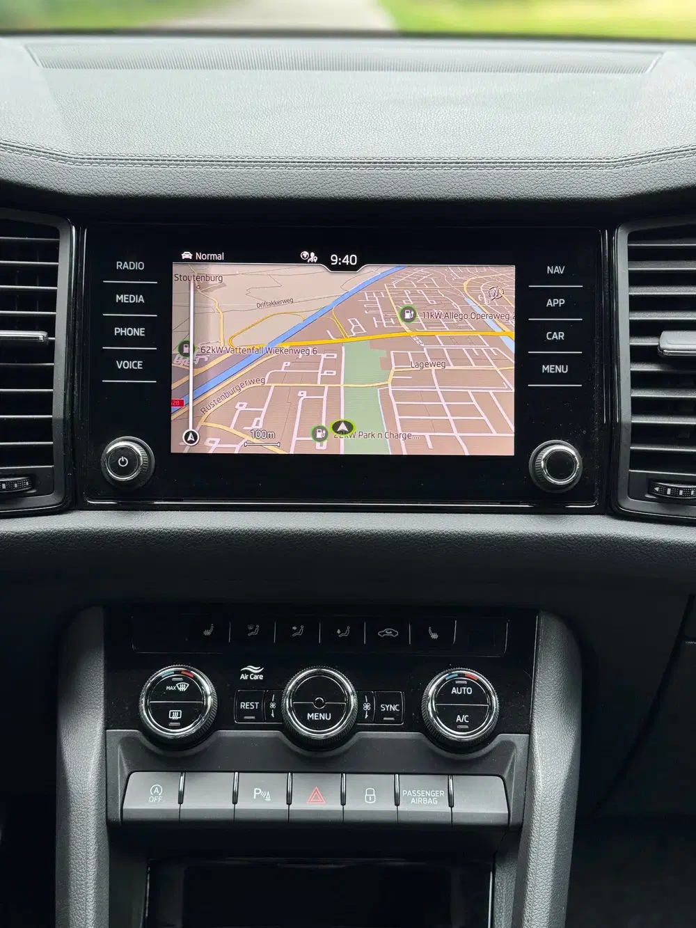 Skoda Kodiaq 1.5 TSI Greentech ACT Sportline Business uit 2022, foto 12