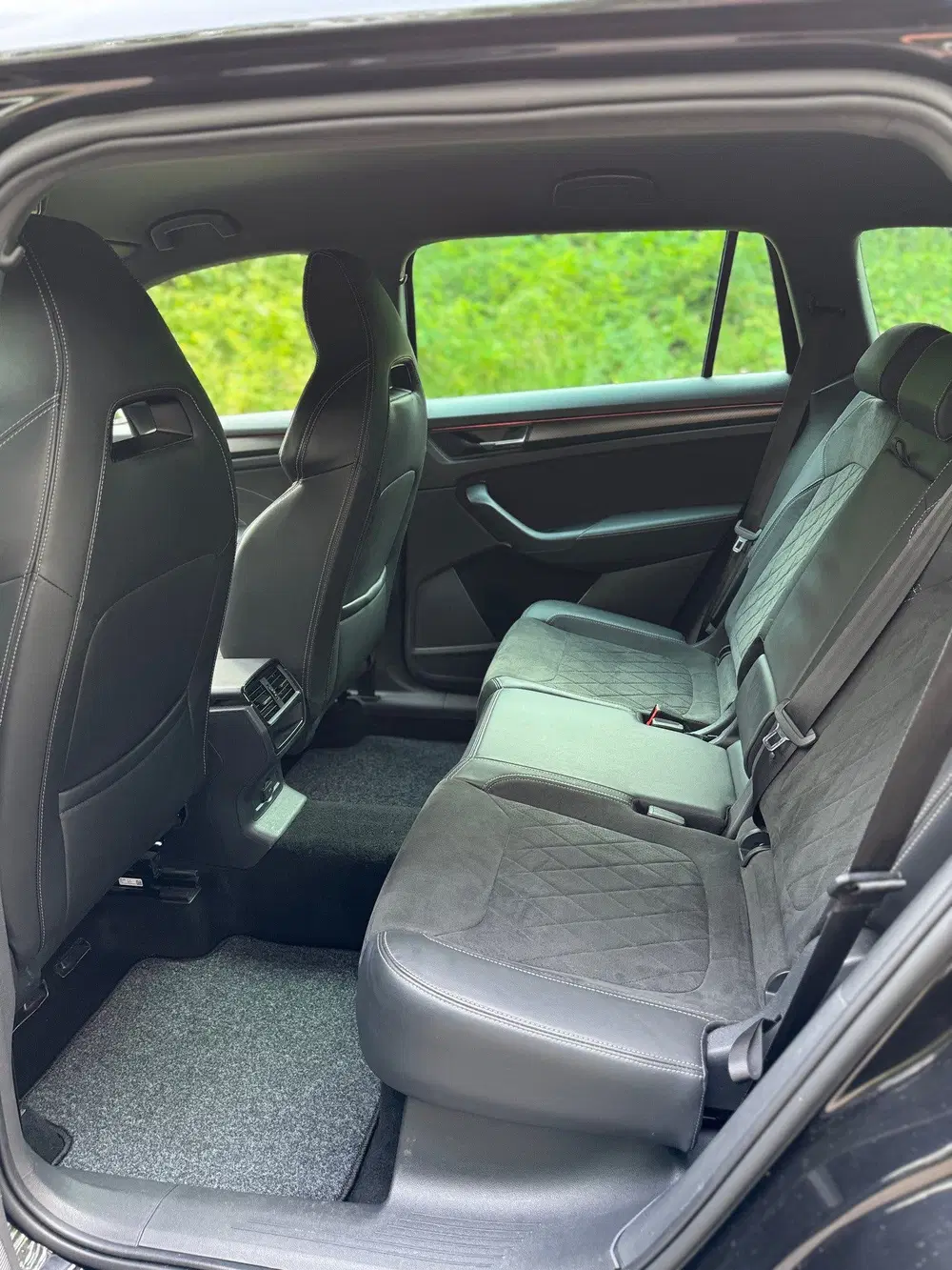 Skoda Kodiaq 1.5 TSI Greentech ACT Sportline Business uit 2022, foto 7