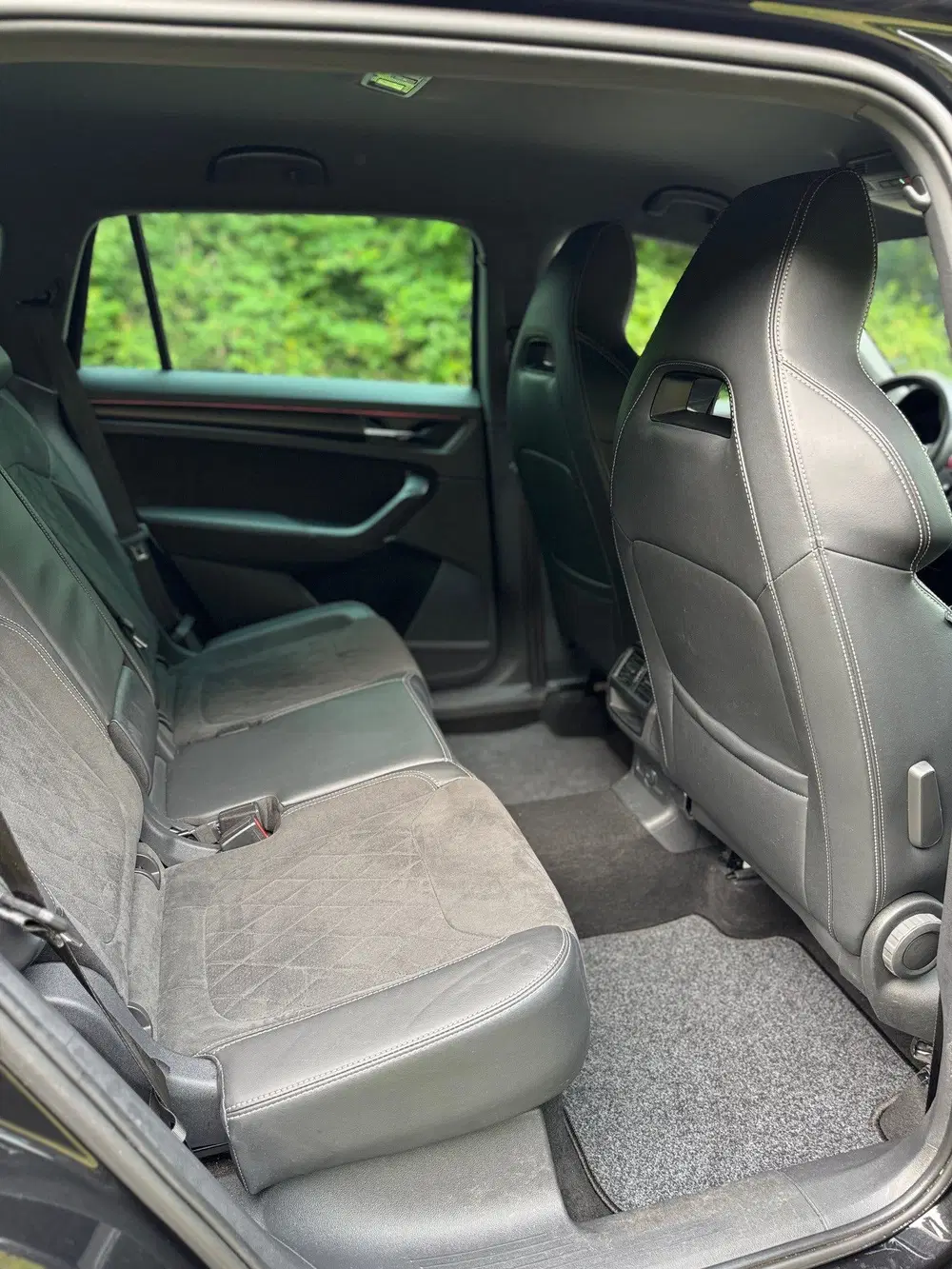 Skoda Kodiaq 1.5 TSI Greentech ACT Sportline Business uit 2022, foto 8