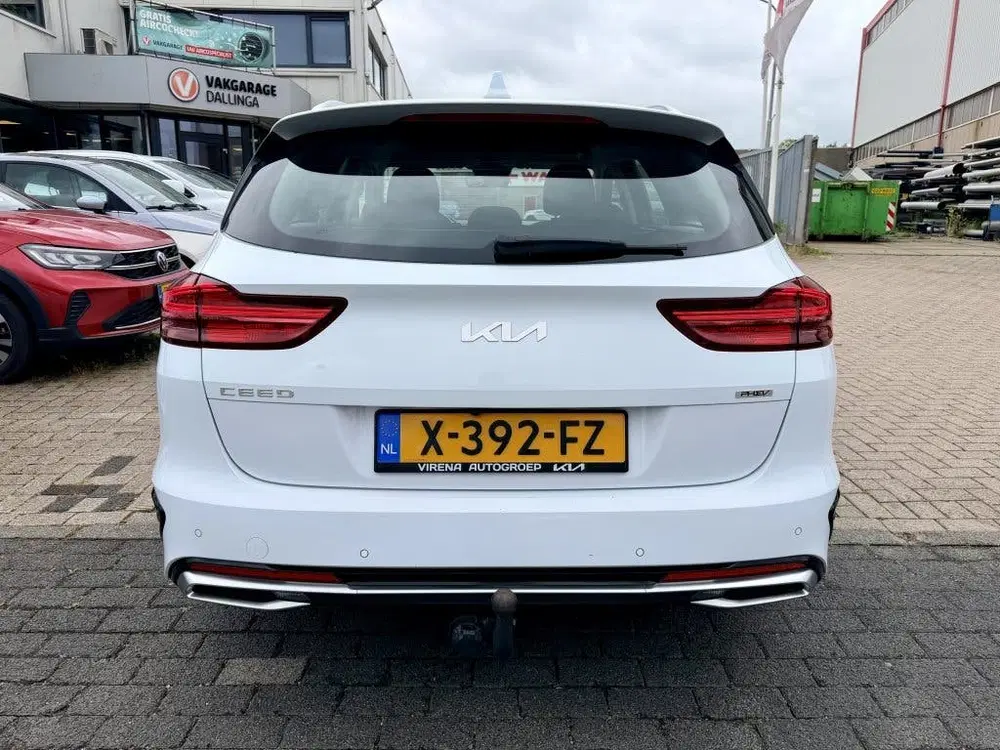 Kia Ceed 1.6 GDI PHEV Dynamicline Automaat uit 2023, foto 3