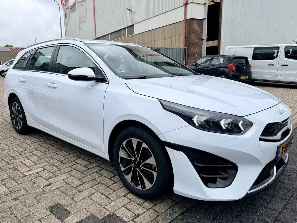 Kia Ceed 1.6 GDI PHEV Dynamicline Automaat uit 2023, foto 6