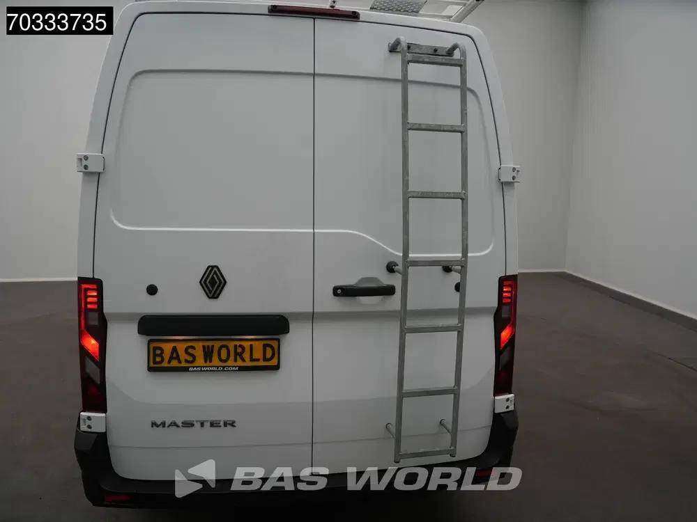Renault Master 130PK L2H2 New Model Airco Carplay Cruise uit 2024, foto 14
