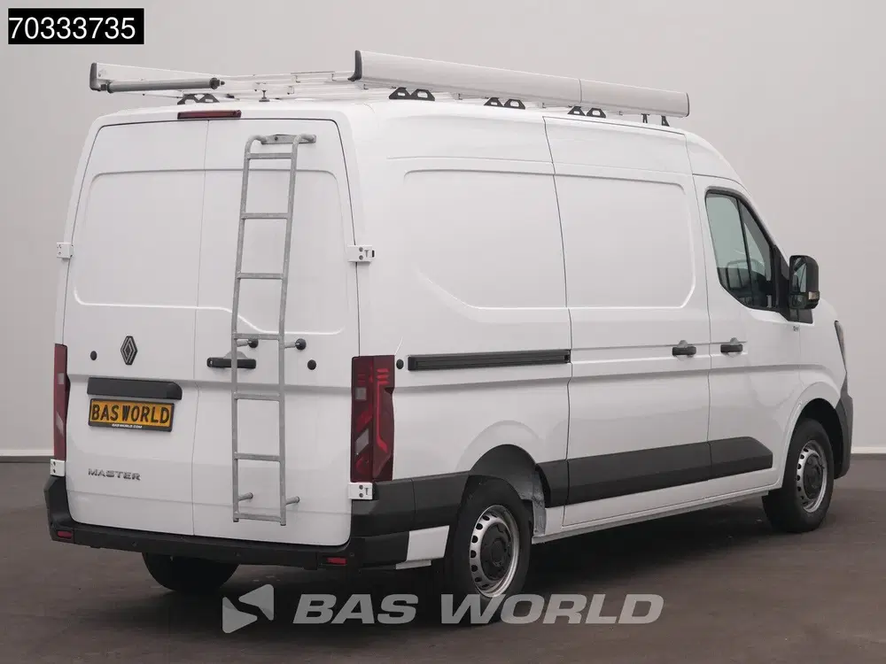 Renault Master 130PK L2H2 New Model Airco Carplay Cruise uit 2024, foto 2