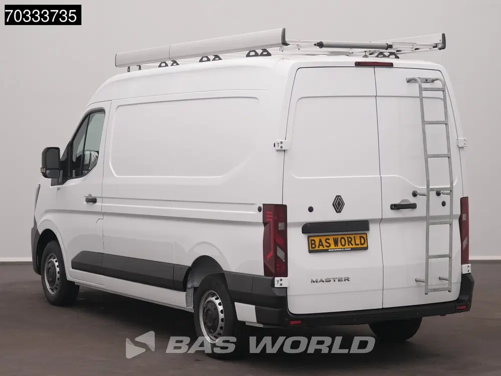 Renault Master 130PK L2H2 New Model Airco Carplay Cruise uit 2024, foto 6