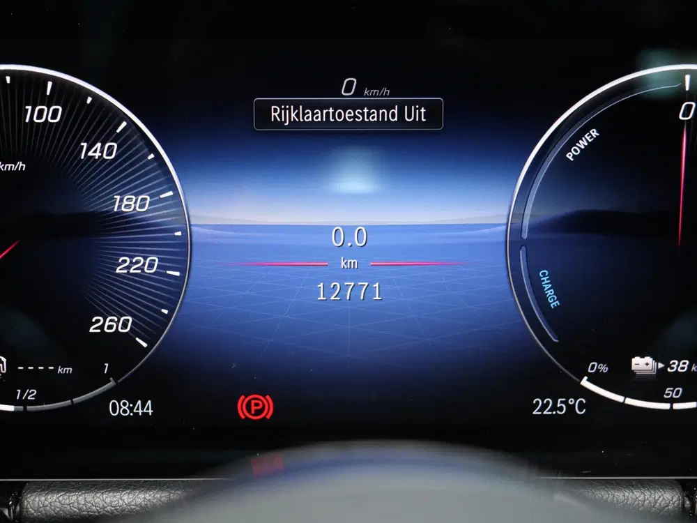 Mercedes-Benz B-Klasse 250 e Luxury Line uit 2025, foto 13
