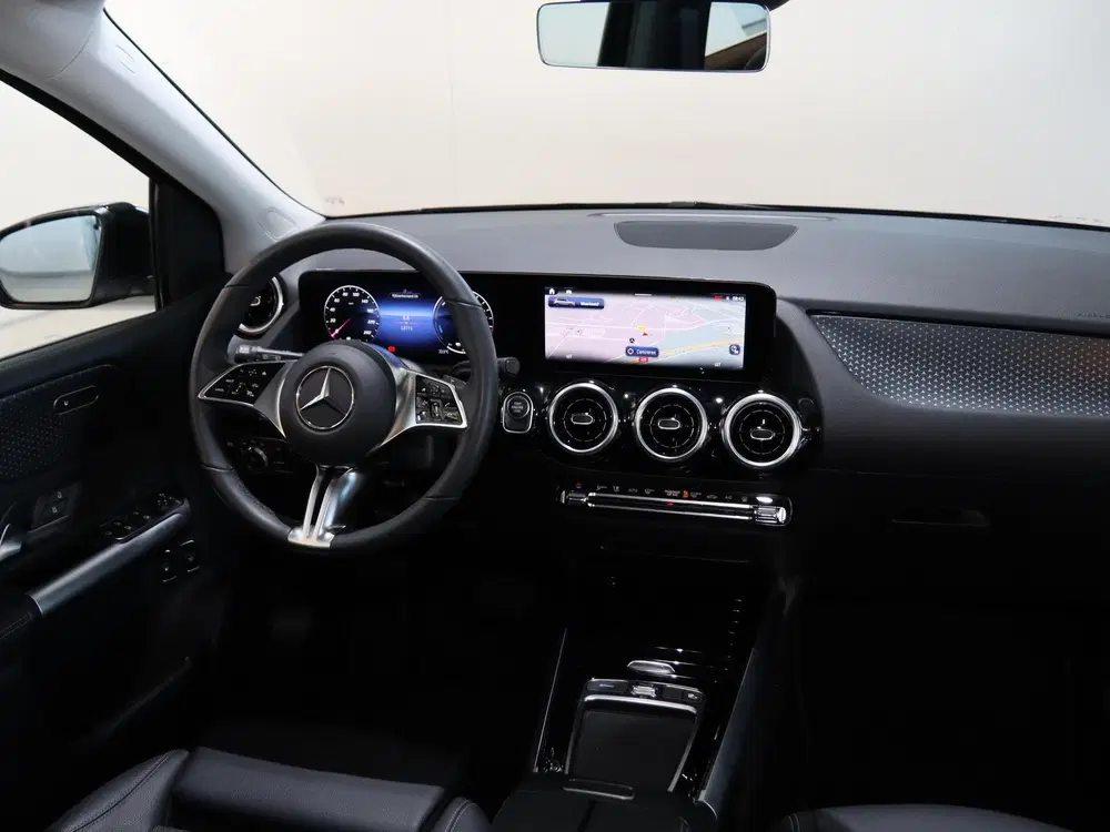 Mercedes-Benz B-Klasse 250 e Luxury Line uit 2025, foto 7