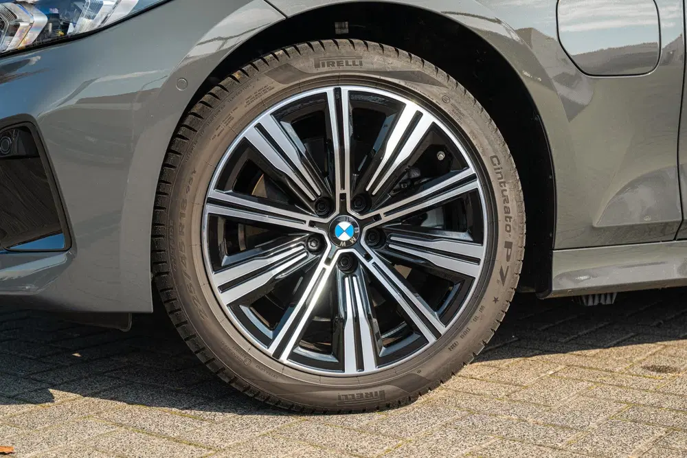 BMW 3-serie 330e Automaat uit 2025, foto 9