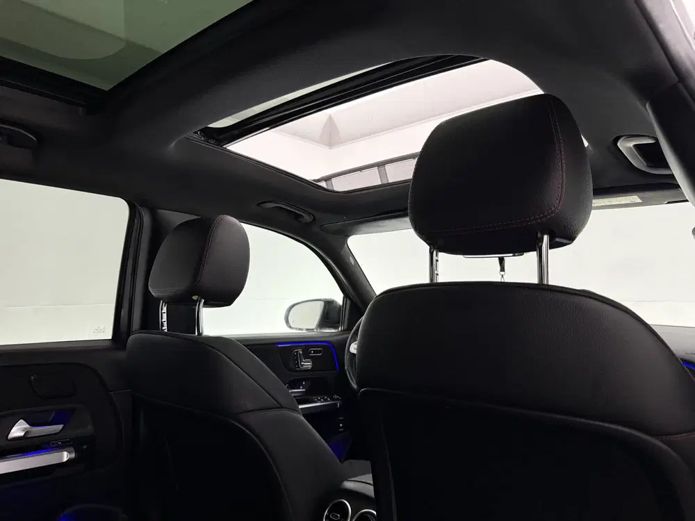 Mercedes-Benz GLB 200 AMG 7p. uit 2021, foto 13