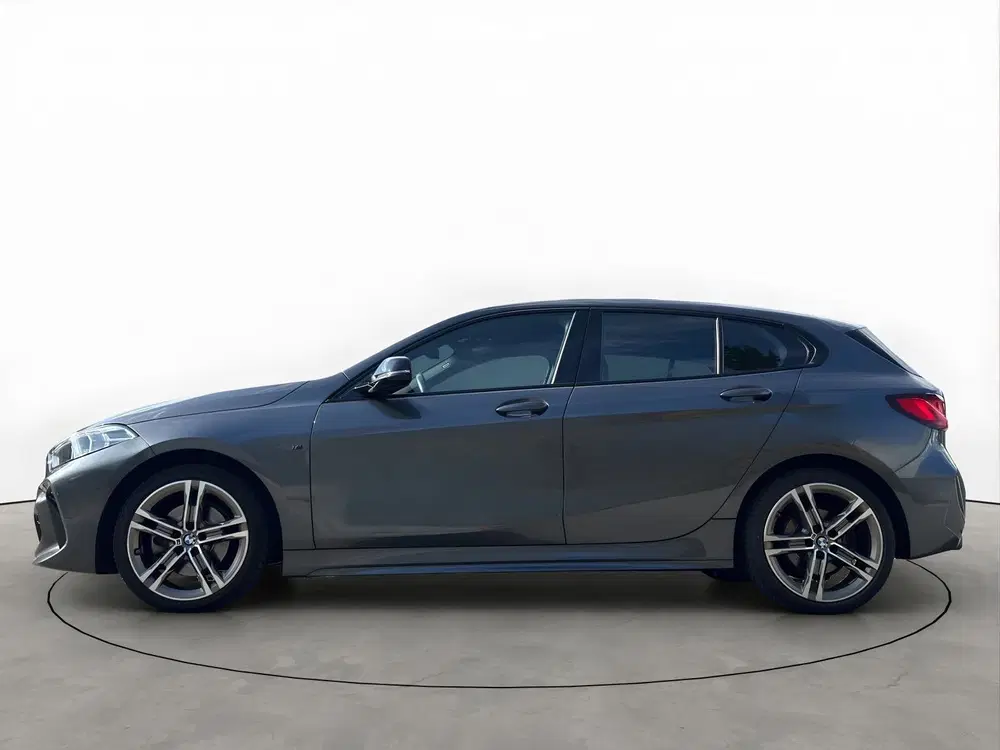 BMW 1-serie 118i 140PK Automaat M-Sport Camera Virtual uit 2021, foto 2