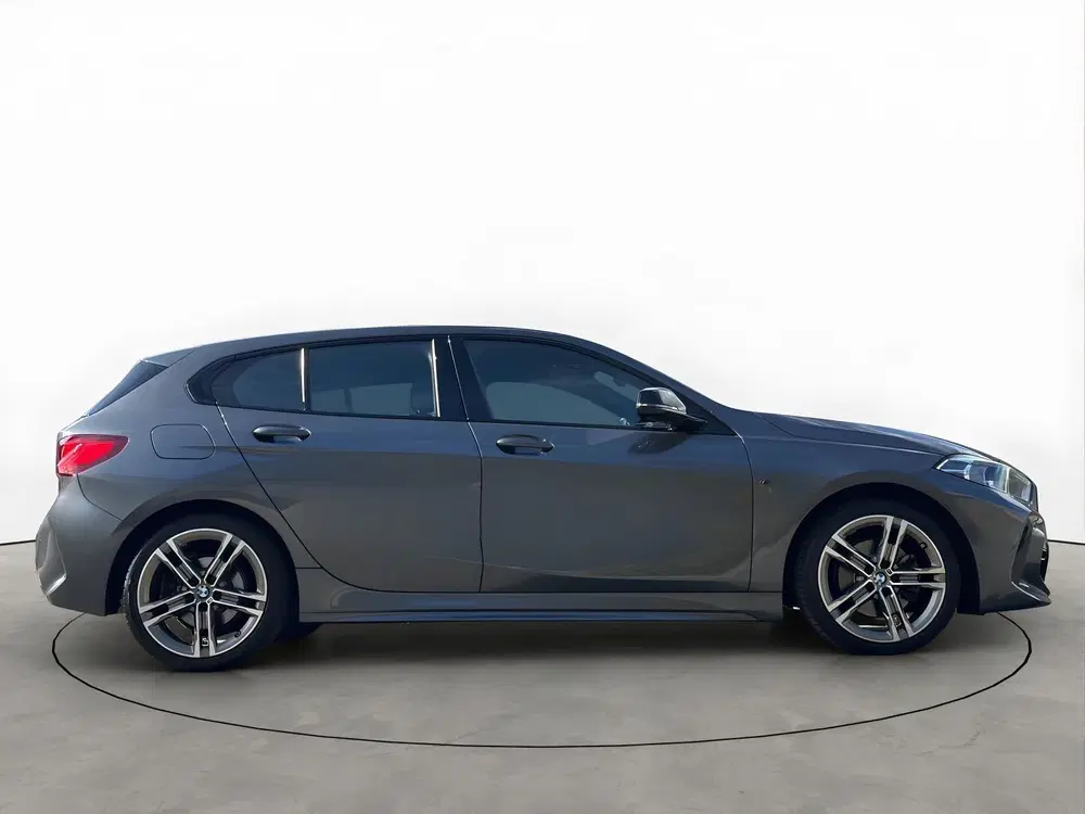 BMW 1-serie 118i 140PK Automaat M-Sport Camera Virtual uit 2021, foto 6