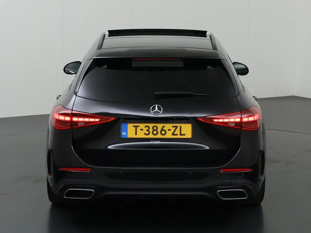 Mercedes-Benz C-Klasse 180 AMG NIGHT uit 2023, foto 4
