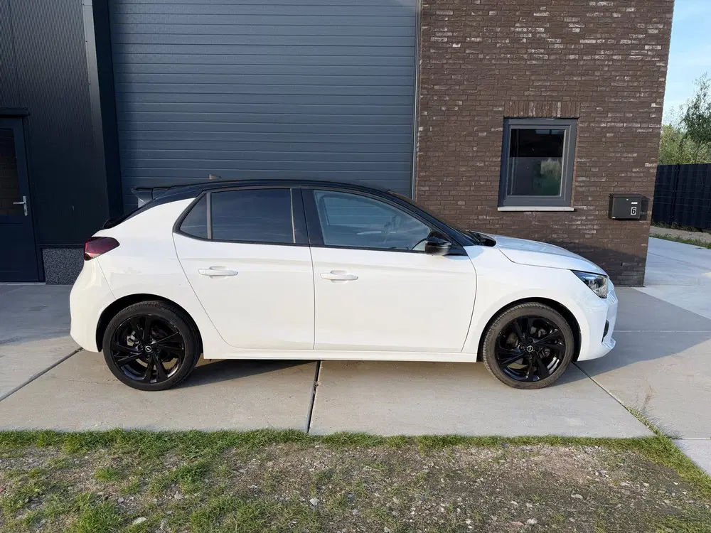 Opel Corsa 1.2 GS Line Automaat uit 2020, foto 2