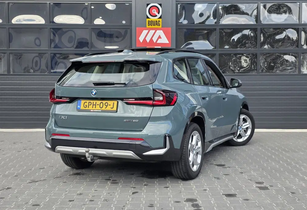 BMW iX1 EDrive20 67 kWh uit 2024, foto 6