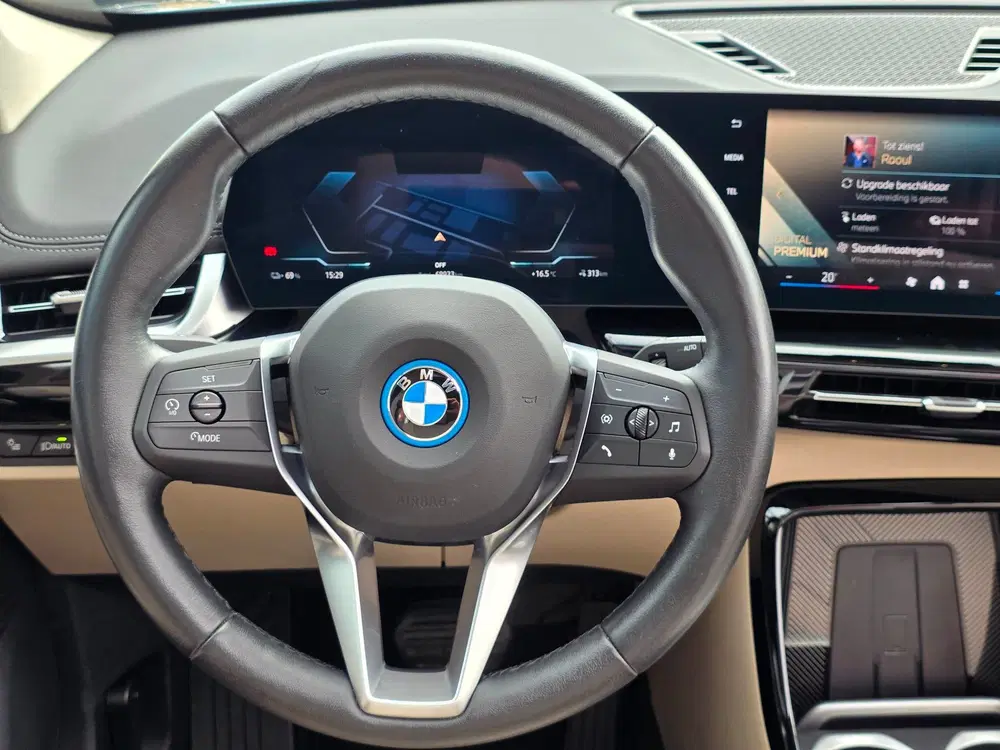 BMW iX1 EDrive20 67 kWh uit 2024, foto 7