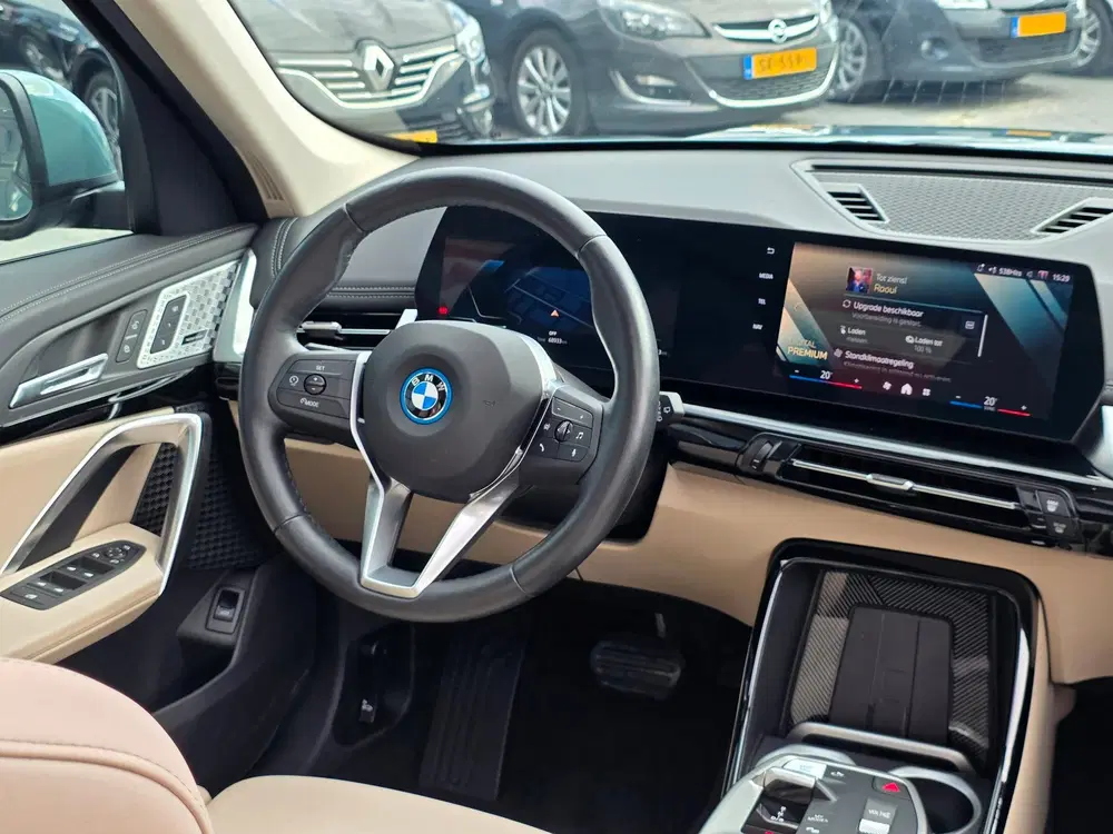 BMW iX1 EDrive20 67 kWh uit 2024, foto 8