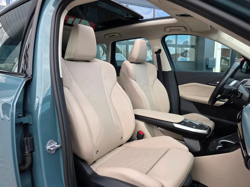 BMW iX1 EDrive20 67 kWh uit 2024, foto 9