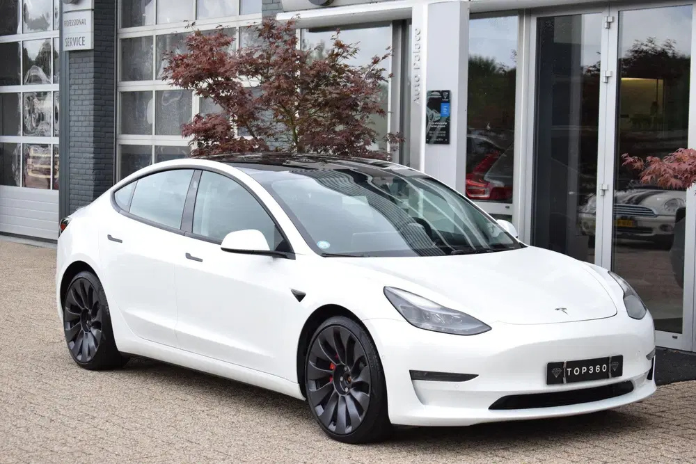 Tesla Model 3 Performance AWD 500 PK 75 kWh 360KW uit 2021, foto 10