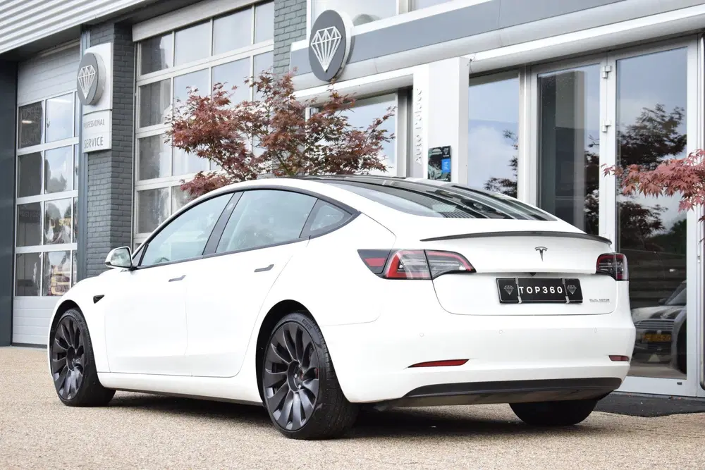 Tesla Model 3 Performance AWD 500 PK 75 kWh 360KW uit 2021, foto 3