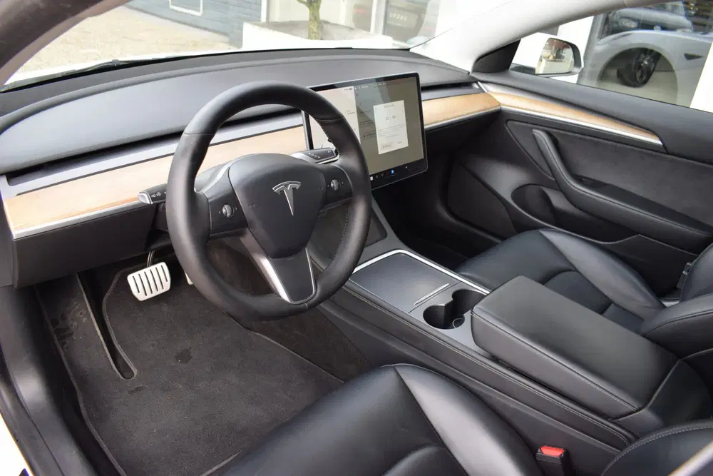 Tesla Model 3 Performance AWD 500 PK 75 kWh 360KW uit 2021, foto 4