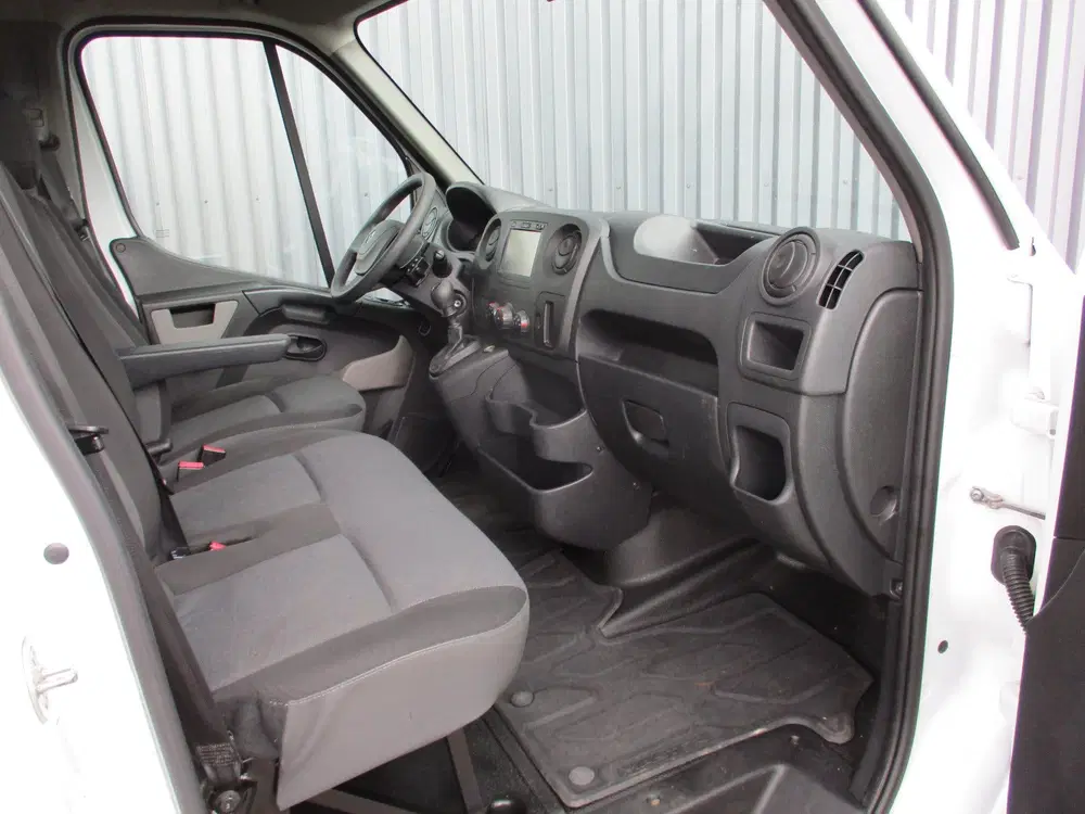 Renault Master 2.3 dCi 130 pk Laadbak Laadklep Airco Navi uit 2019, foto 12