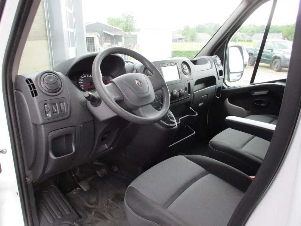 Renault Master 2.3 dCi 130 pk Laadbak Laadklep Airco Navi uit 2019, foto 5