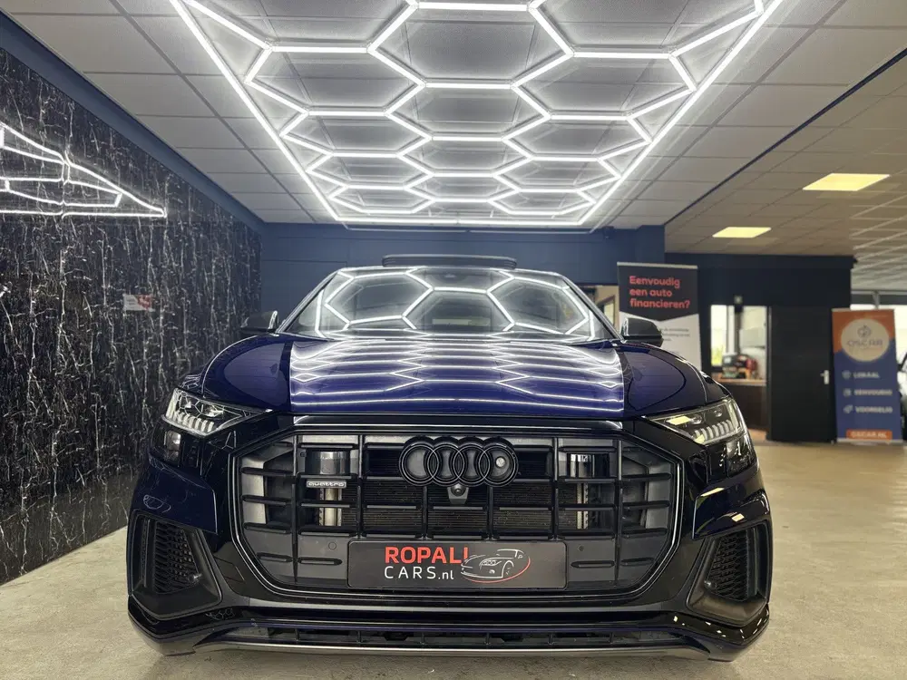 Audi Q8 60 TFSI e quattro Pro Line S Competition A uit 2022, foto 2