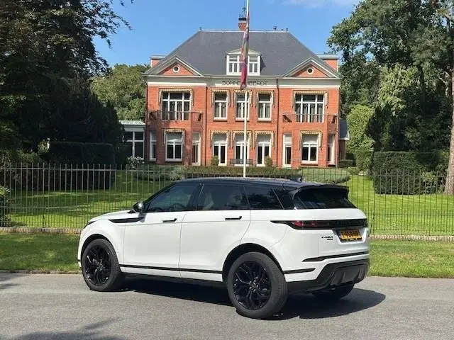 Land Rover Range Rover Evoque 2.0 D150 AWD R-Dynamic SE uit 2020, foto 8