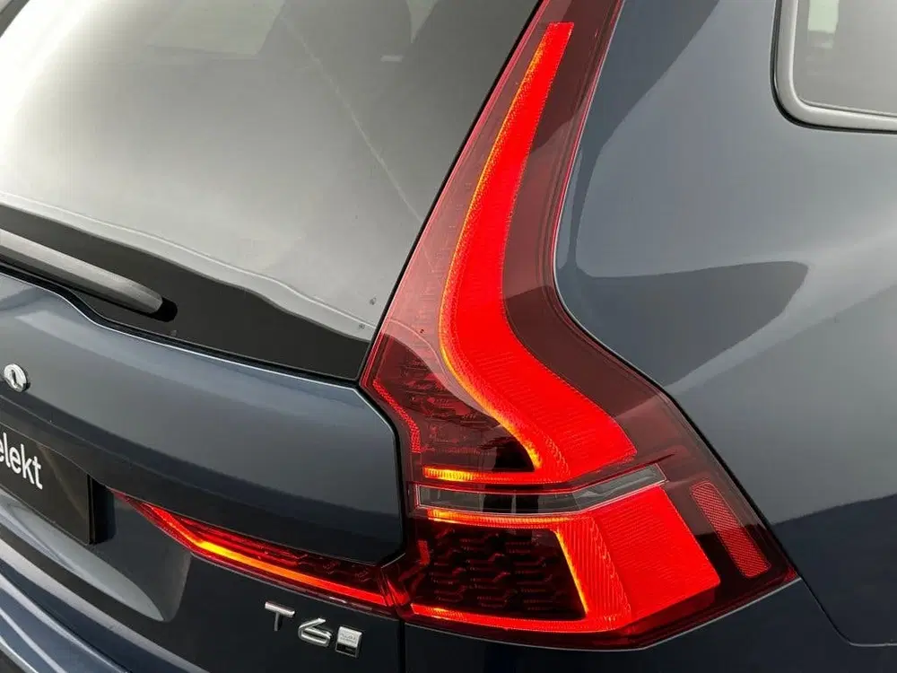 Volvo XC60 T6 398PK Recharge Ultra Dark uit 2026, foto 11