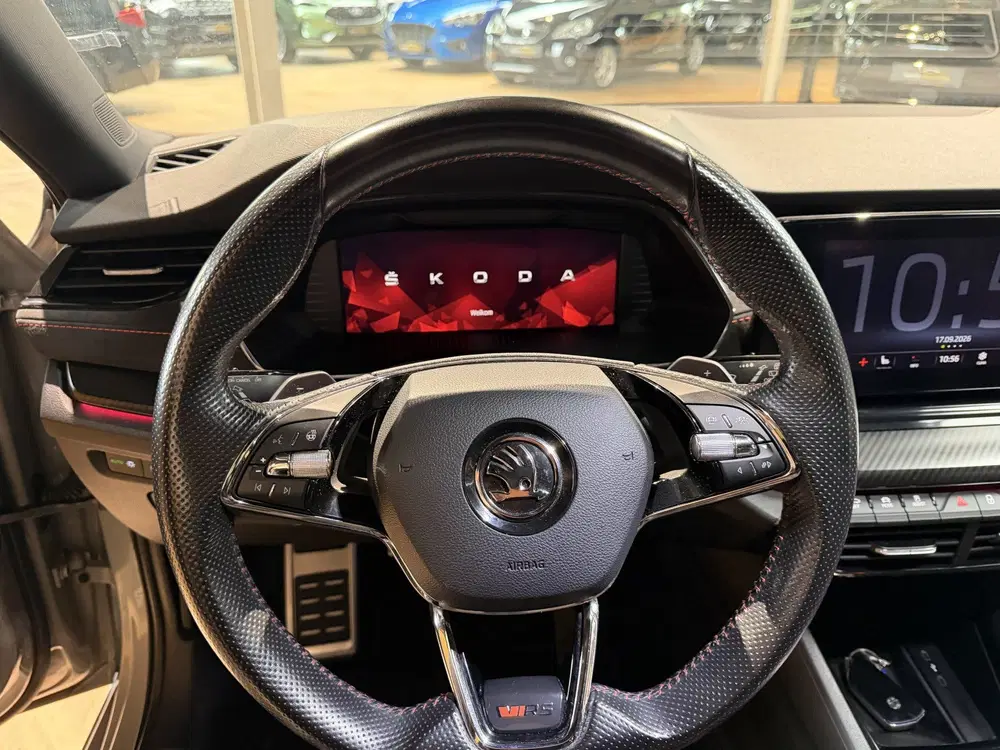 Skoda Octavia 2.0 TSI iV RS panoramadak uit 2020, foto 11