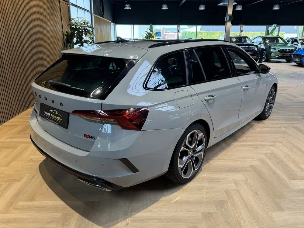 Skoda Octavia 2.0 TSI iV RS panoramadak uit 2020, foto 3