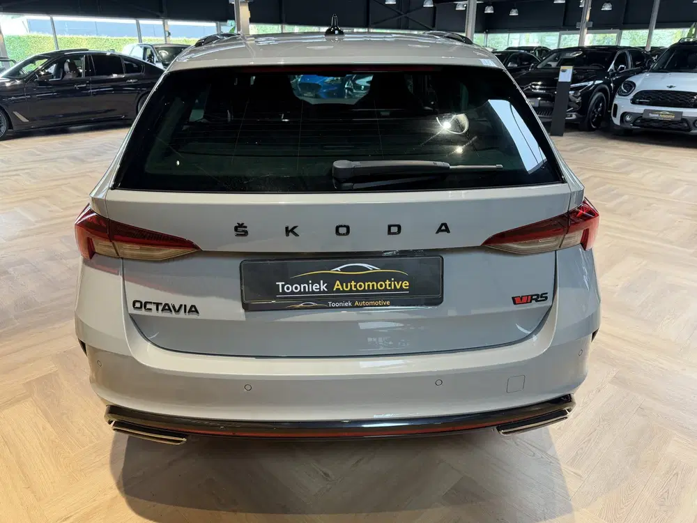 Skoda Octavia 2.0 TSI iV RS panoramadak uit 2020, foto 4