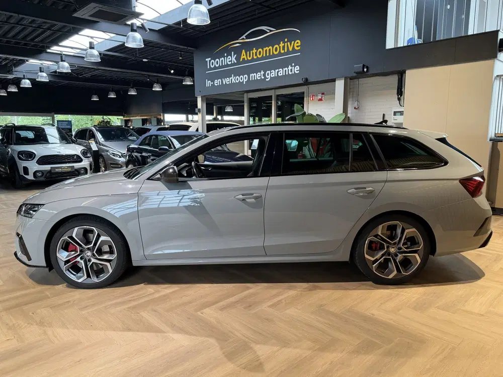 Skoda Octavia 2.0 TSI iV RS panoramadak uit 2020, foto 6